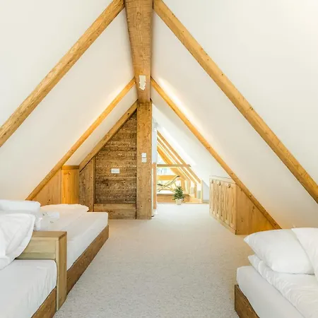 Zoniowka Wooden With Sauna & Parking By Rent Like 度假居