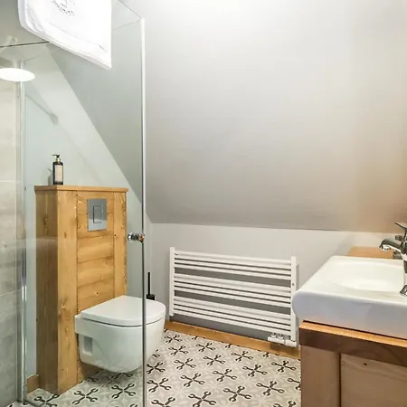 Zoniowka Wooden With Sauna & Parking By Rent Like