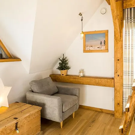 Zoniowka Wooden With Sauna & Parking By Rent Like