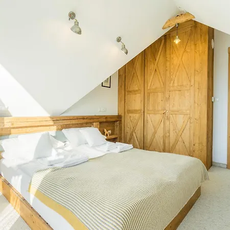 Zoniowka Wooden With Sauna & Parking By Rent Like 펜션 *